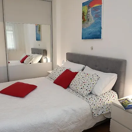 Apartment Elena 2 Zagreb City With Garage Exterior photo